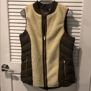 Athleta vest